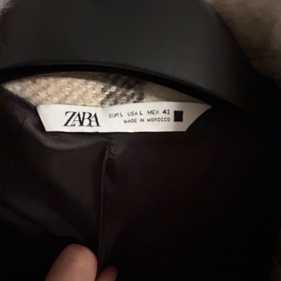 Zara large men’s over coat. Down to knee. - Picture 2 of 3
